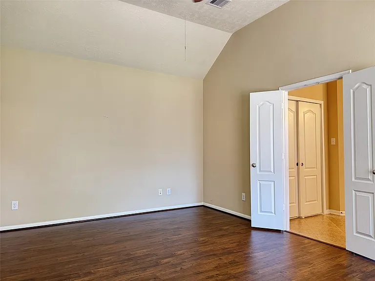 6106 Brookmall Dr — Photo 11