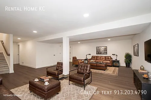 8400 W 93rd St — Photo 8