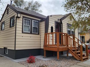 938 8th St, Rock Springs, WY 82901