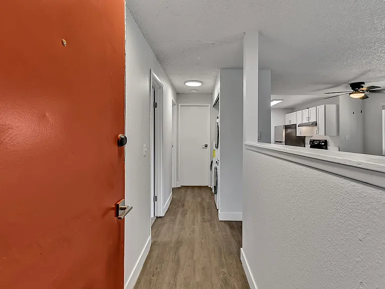 The Landing Apartments — Photo 7