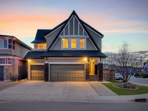 248 E Marquis Lndg SE, Calgary, AB T3M 2H3