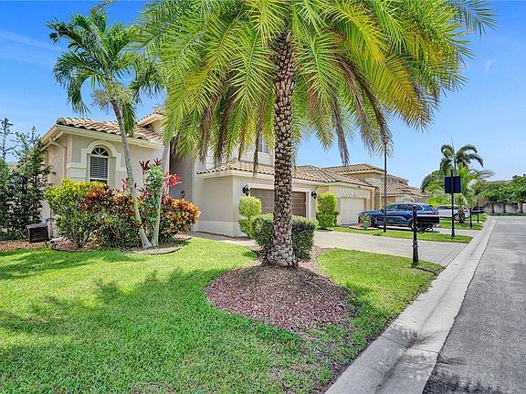 5th image of 12164 NW 47th Manor