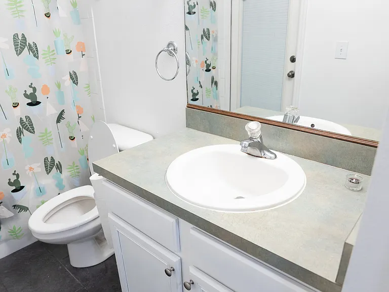 1511 McCrea Dr — Photo 24