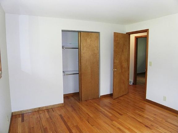 5th image of 113 Brookwood Dr