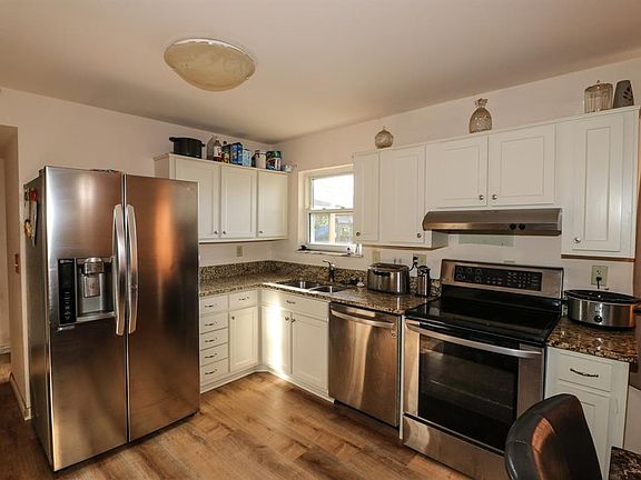 5th image of 11910 Wincanton Dr