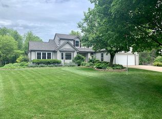 S77W20246 Wood Berry Ln, Muskego, WI 53150