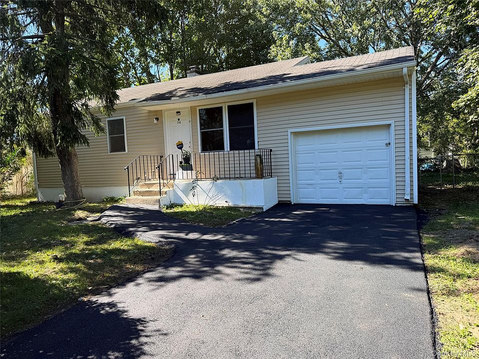 1st image of 748 Doane Avenue