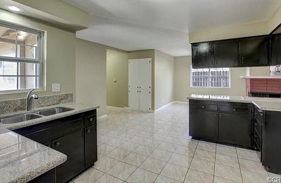 3rd image of 10751 Shedden Dr