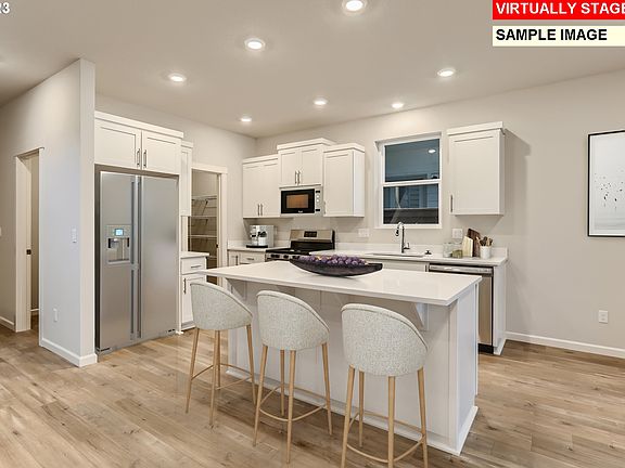 3rd image of 3885 SE 85th Ave
