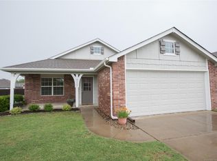 4117 W 105th St S, Jenks, OK 74037