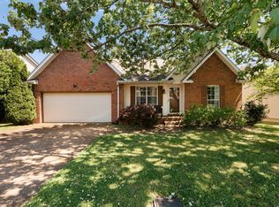 1217 Crestfield Dr, Nashville, TN 37211