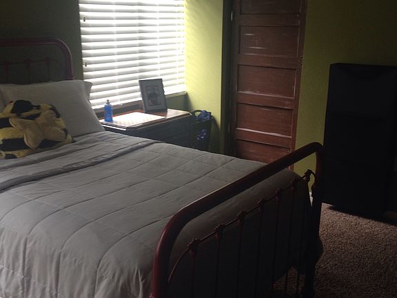 2nd Bedroom