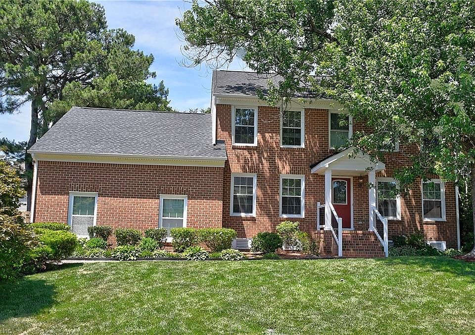 1st image of 1705 Handcross Way