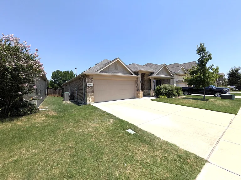 9324 Bronze Meadow Dr — Photo 12