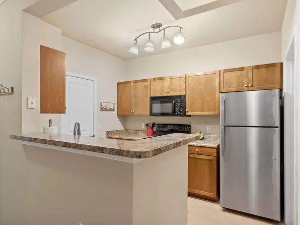 13560 Technology Dr APT 1206, Eden Prairie, MN 55344