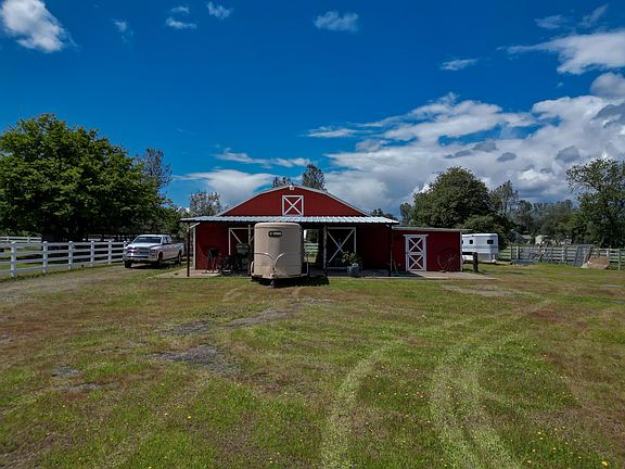 2nd image of 16170 Willow Springs Rd