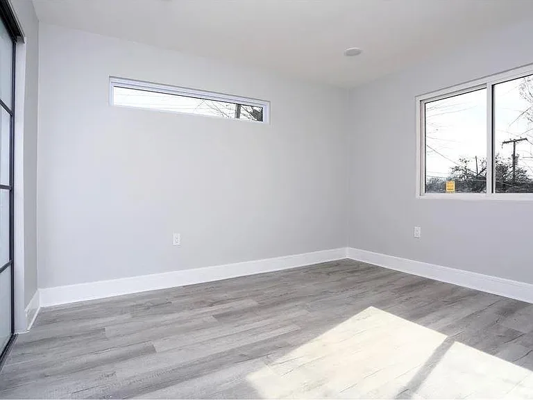 4915 Bryan St #206 — Photo 4