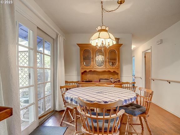 4th image of 104 Belle Ct
