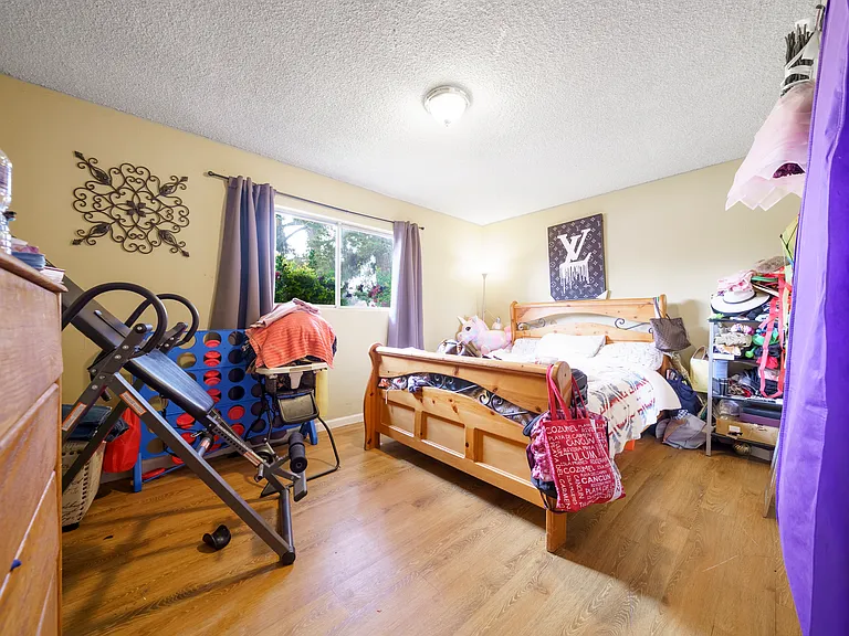 3520 Planz Rd — Photo 14