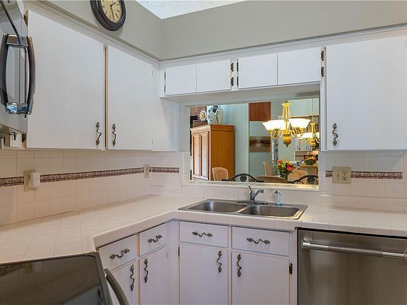 5th image of 11920 Snapdragon Rd