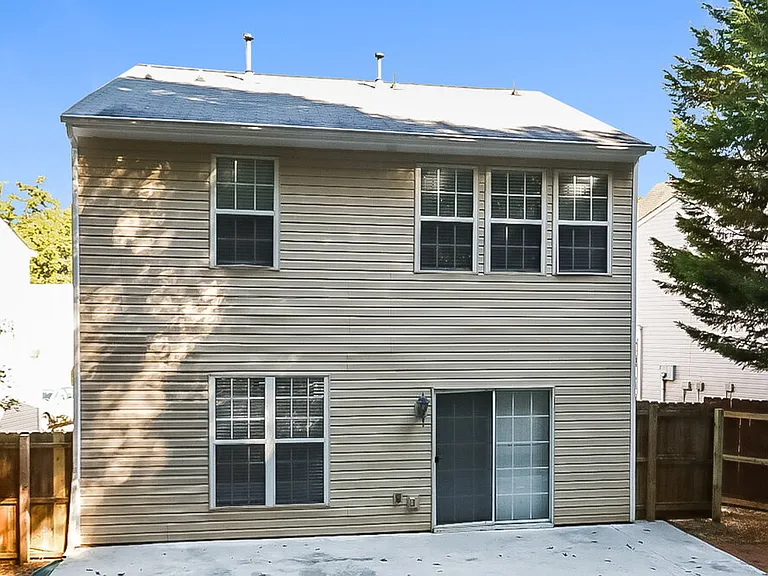 2794 Regent Walk Dr — Photo 17