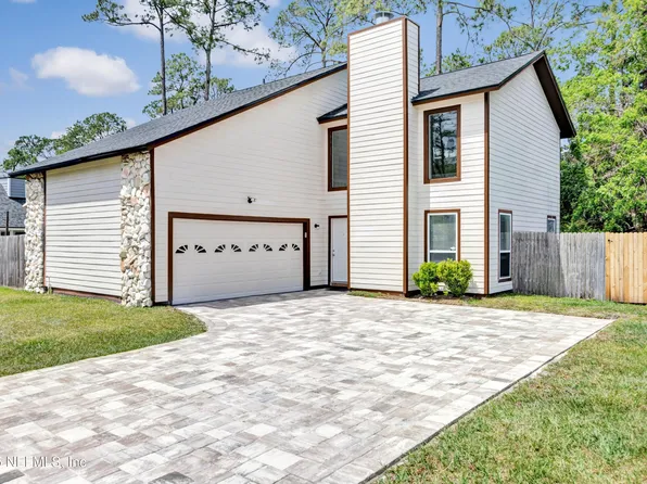 4351 QUEENSWAY Drive, Jacksonville, FL 32257