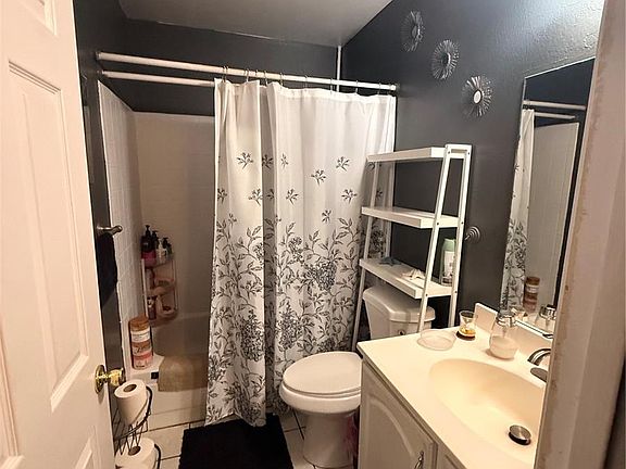 5th image of 3455 S Canosa Court #3455/3457