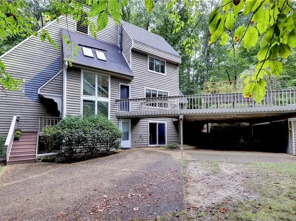 411 Hempstead Rd, Williamsburg, VA 23188