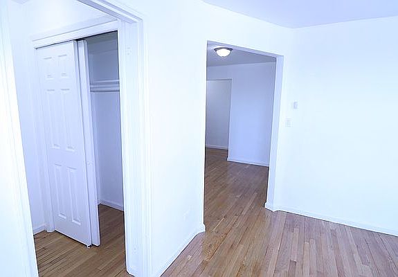 5th image of 14345 Sanford Ave APT 608