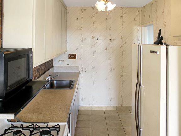 3rd image of 444 Neptune Ave APT 8B