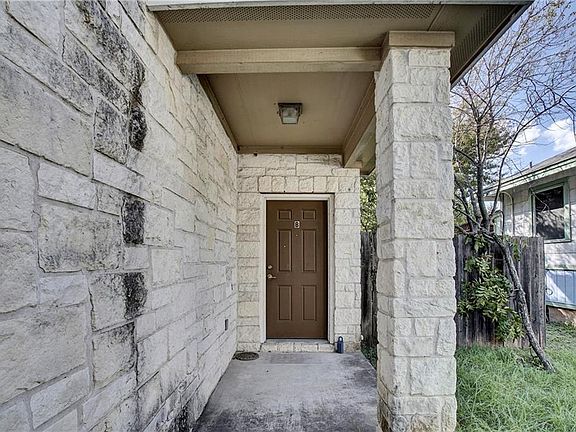 4th image of 5110 Caswell Ave #B