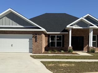 4660 Chanteuse Pkwy, Crestview, FL 32539