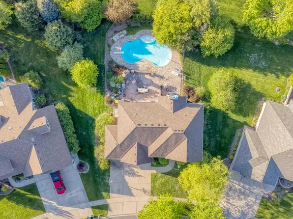 6205 Brookridge Dr, Plainfield, IL 60586