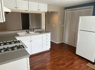 501 6th St, West Des Moines, IA 50265