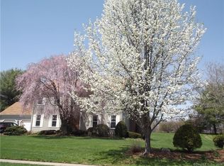 8 N Pond Rd, Cheshire, CT 06410