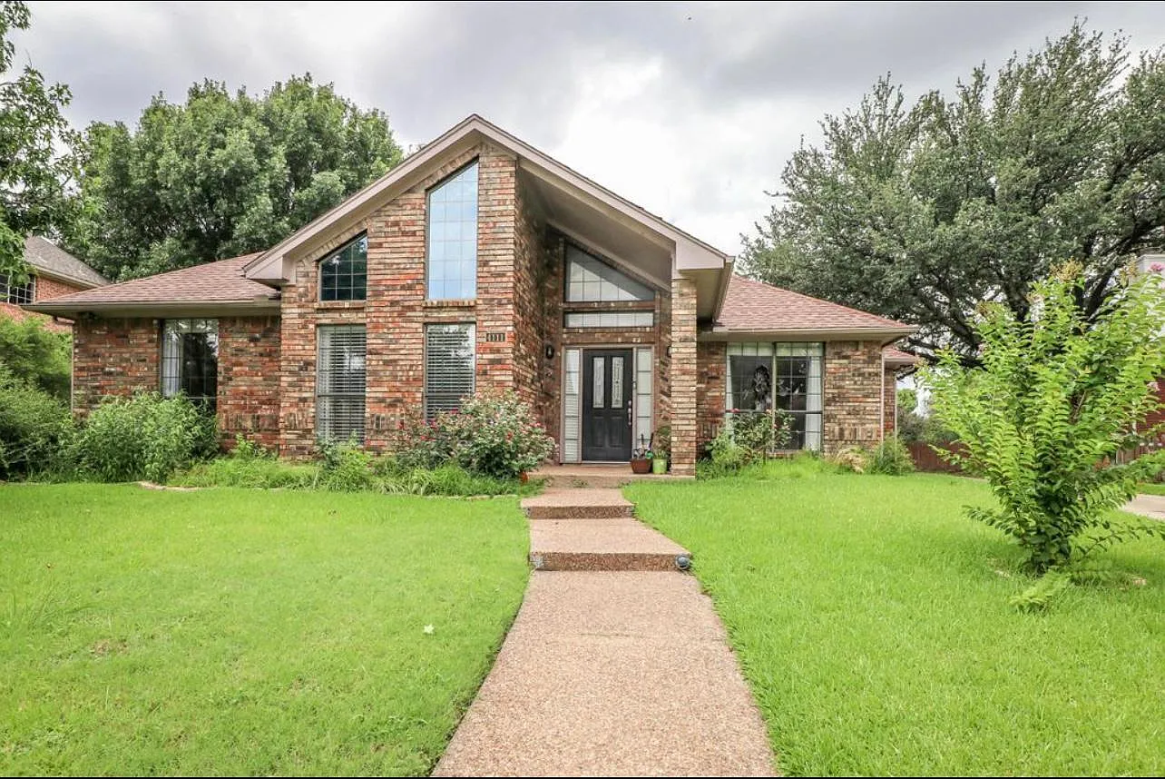 4111 Province Dr — Photo 1