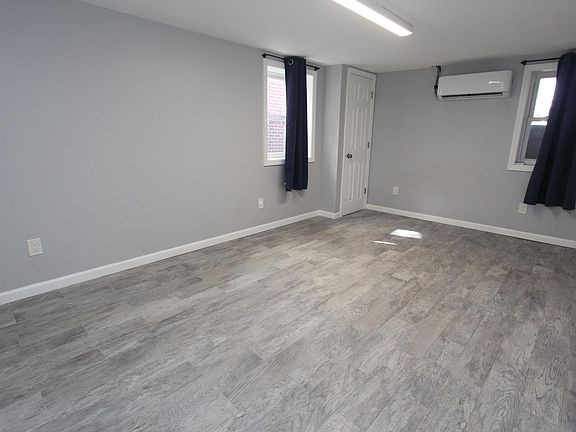 5th image of 41 Illinois Ave #1