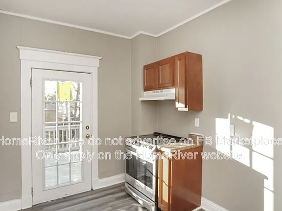 5th image of 5121 Silver St