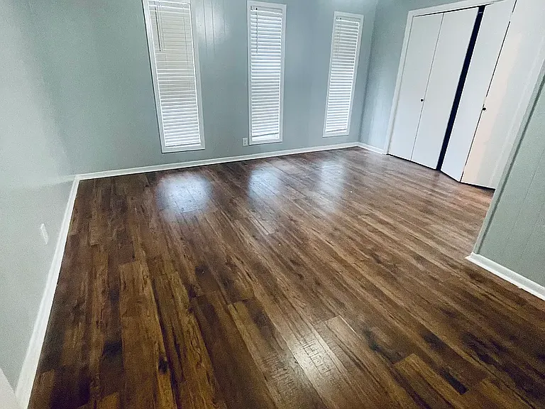 611 Rosewood Dr #B — Photo 3