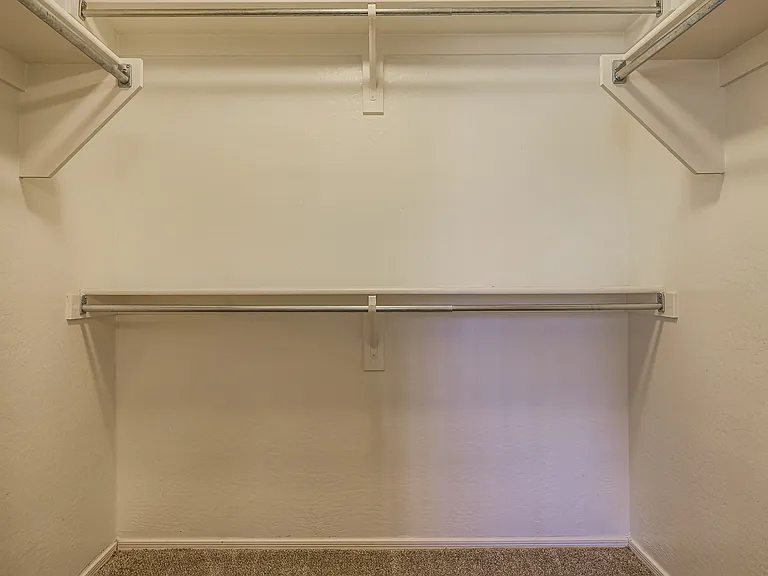 15304 W Wethersfield Rd — Photo 24