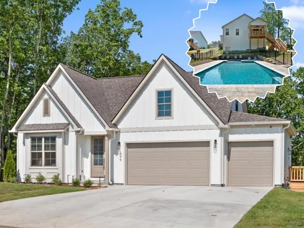 596 Nature Trl, Soddy Daisy, TN 37379