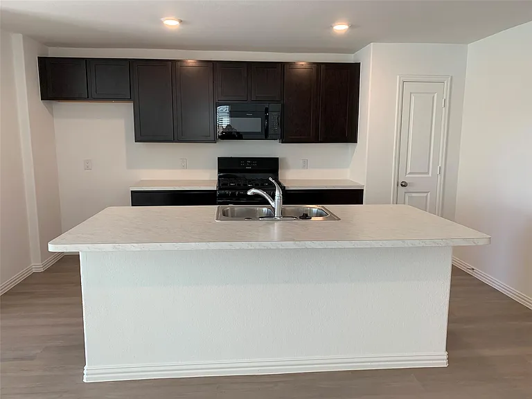 18118 Rockvine Dr — Photo 6