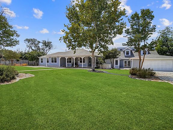 2nd image of 1215 Jack Dr
