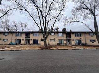 320 N Harvard Ave APT E, Villa Park, IL 60181