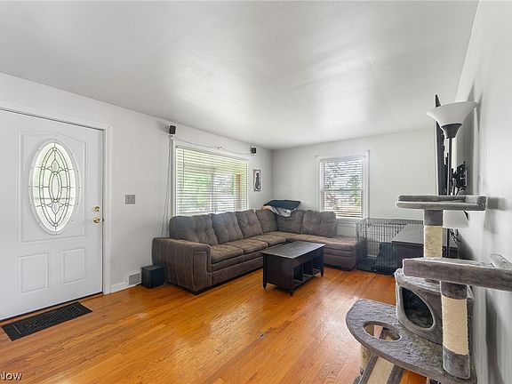 4th image of 5654 Norquest Blvd