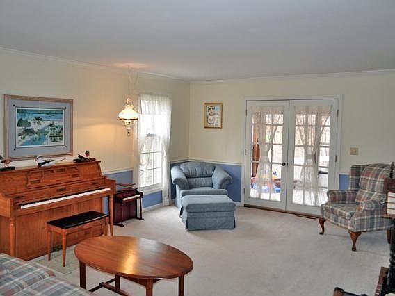 3rd image of 2602 Denton Dr