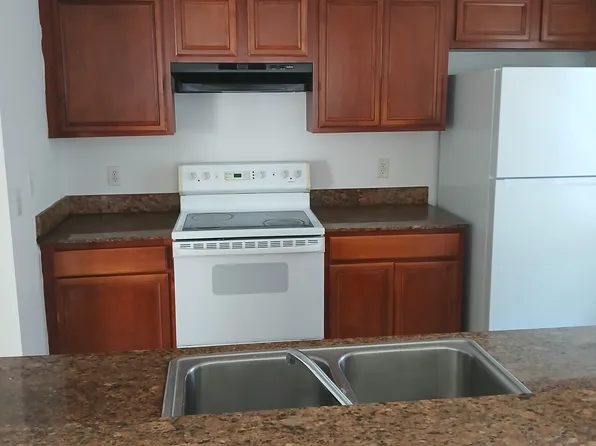 201 Draw Bridge Ln, Valrico, FL 33594