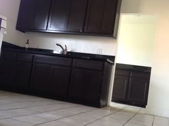 5th image of 1633 W 36th St