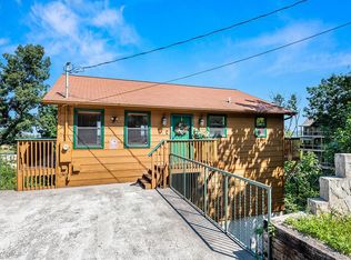 645 Wiley Oakley Dr, Gatlinburg, TN 37738