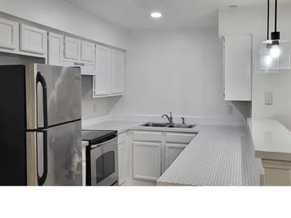 5909 Lake Hubbard Pkwy, Garland, TX